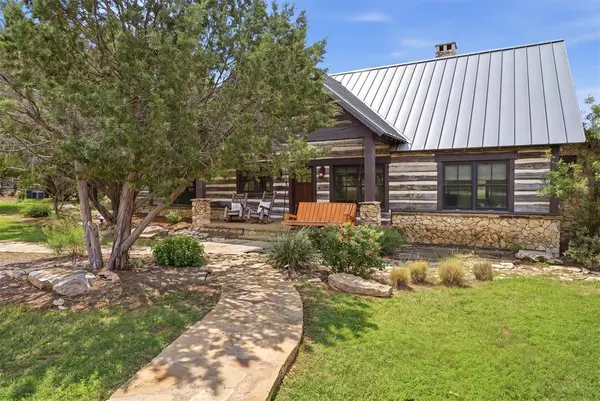 1170 Waterfall Way, Graford, TX 76449