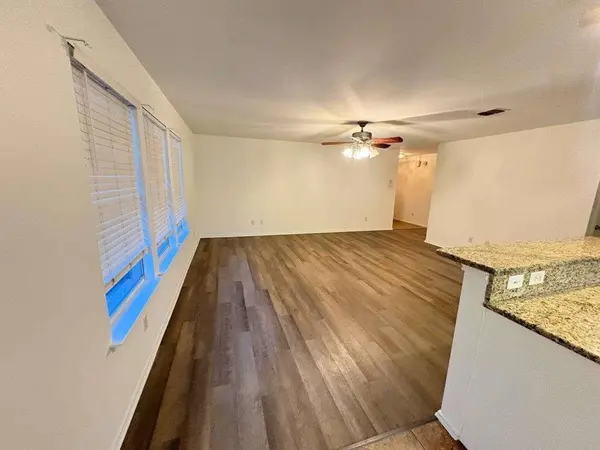 2009 Brook Meadow Drive, Forney, TX 75126
