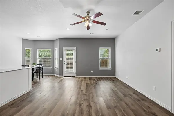 2801 17th Street, Fort Worth, TX 76106