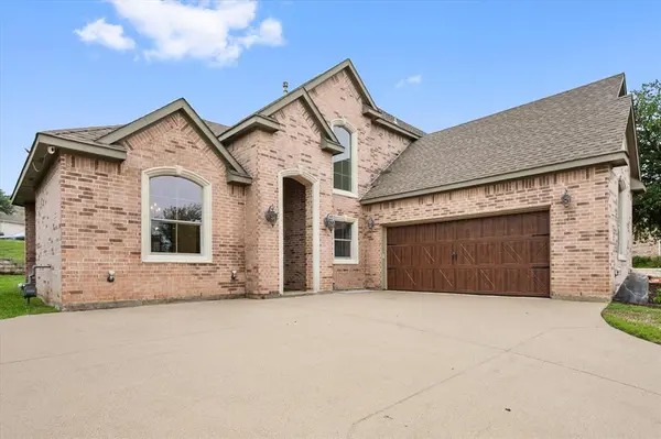 9029 Reata West Drive, Benbrook, TX 76126