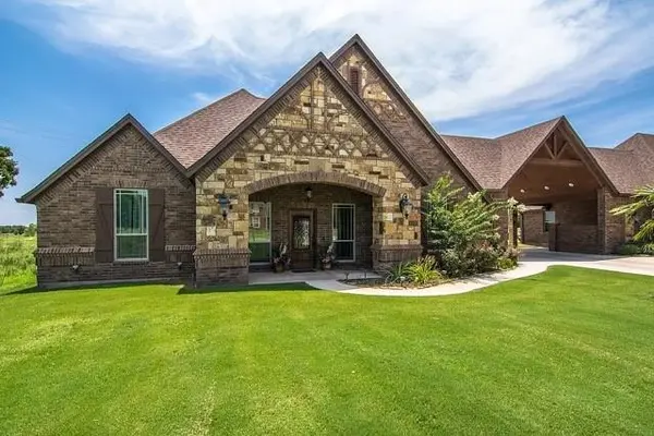189 Hlavek Road, Decatur, TX 76234