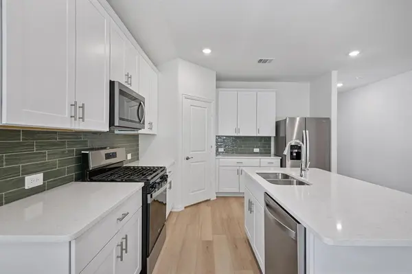 2121 Rannoch Street, Sherman, TX 75092