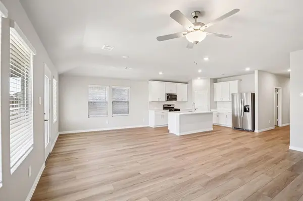2009 Homestretch Drive, Seagoville, TX 75159