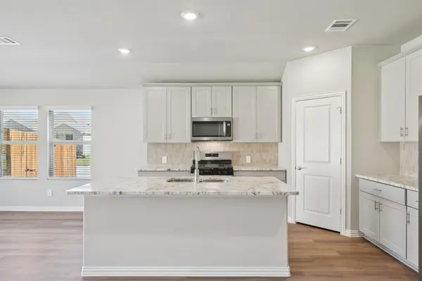 1941 Furlong Drive, Seagoville, TX 75159