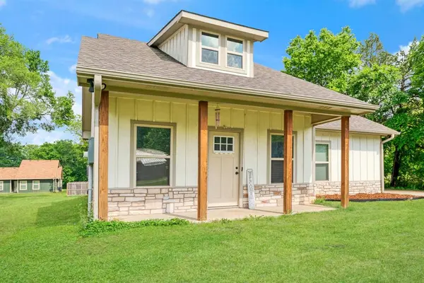 675 High Street, Blossom, TX 75416