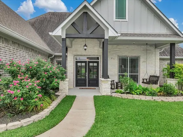 111 Rustic Pines Drive, Lufkin, TX 75904