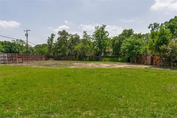 5934 Lakehurst Avenue, Dallas, TX 75230
