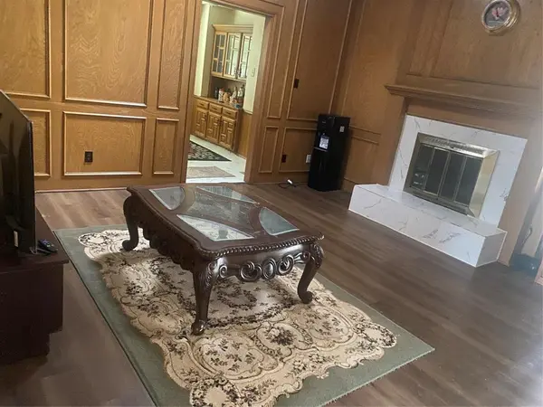 2738 Belmeade Drive, Carrollton, TX 75006