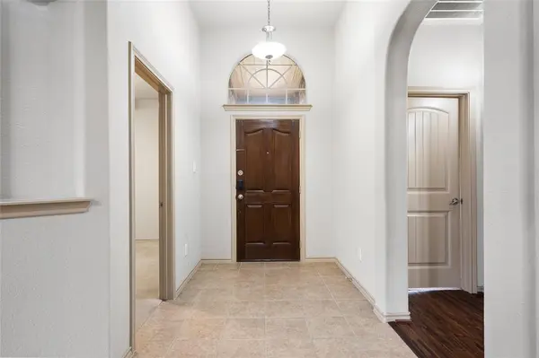 649 Cattlemans Way, Fort Worth, TX 76131