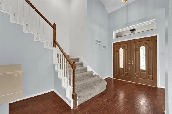 340 Clayton Street, Grand Prairie, TX 75052