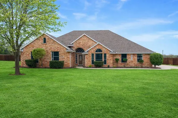 10123 W Clover Lane, Forney, TX 75126