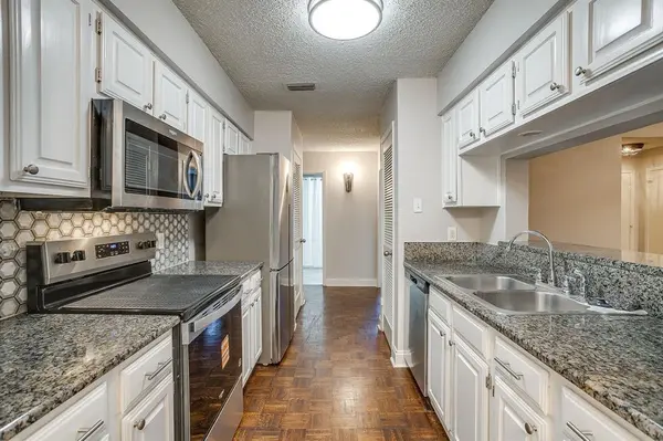 1206 Riverchase Lane #251, Arlington, TX 76011