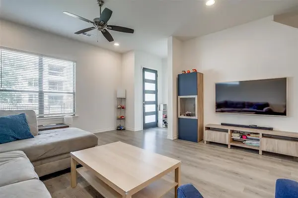 207 Athenia Drive, Fort Worth, TX 76114