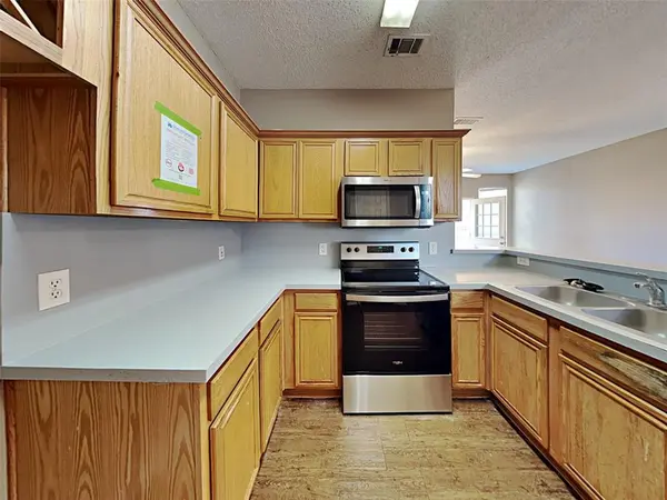 110 Meadow Court, Forney, TX 75126