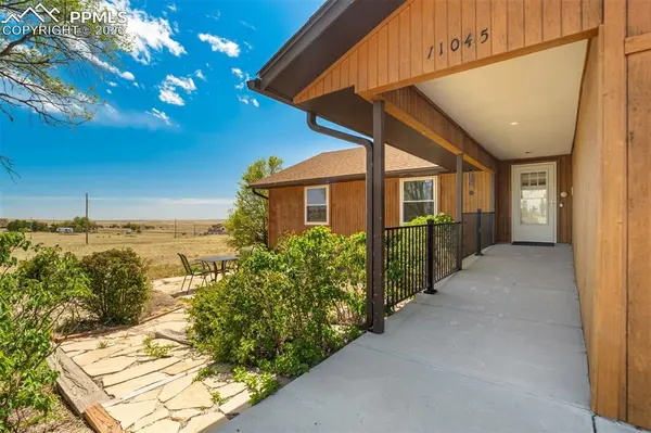 11045 Peaceful Valley RD, Colorado Springs, CO 80925