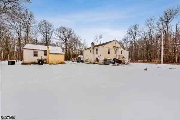107 Oak Grove Rd, Raritan Twp., NJ 08822