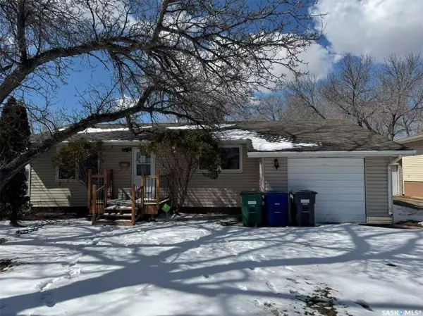 453 VANCOUVER AVENUE S, Saskatoon, SK S7M 3N3