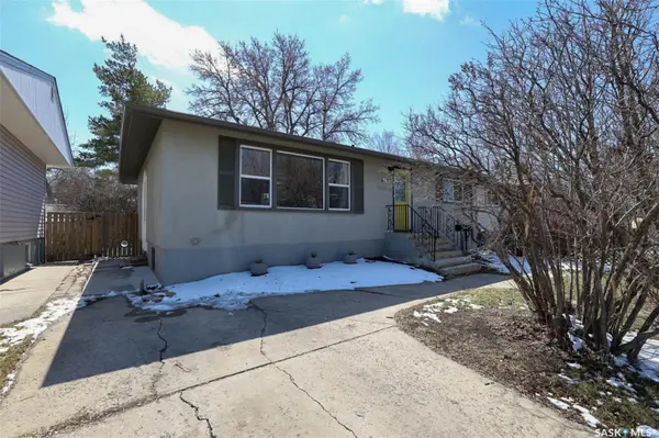 617 Mullin AVENUE E, Regina, SK S4N 1E1