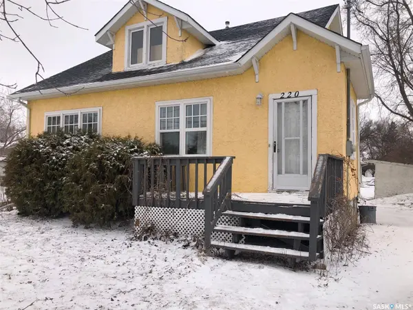 220 Eighth AVENUE E, Canora, SK S0A 0L0