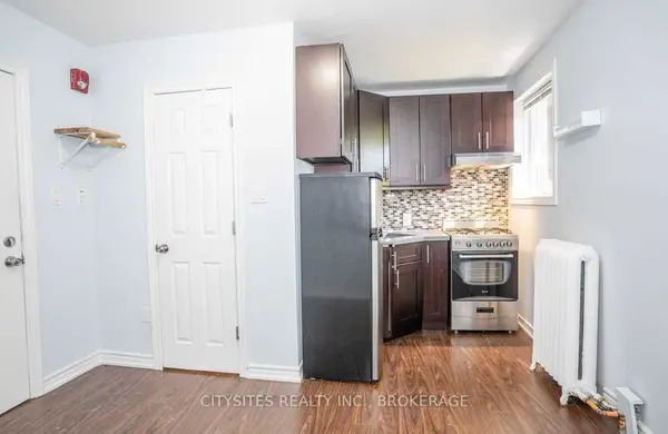 70 Melbourne AVE #205, Toronto W01, ON M6K 1K7