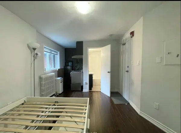 70 Melbourne AVE #204, Toronto W01, ON M6K 1K7