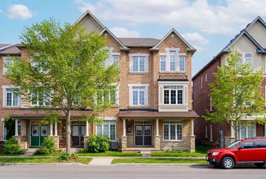3061 Preserve DR, Oakville, ON L6M 0W7