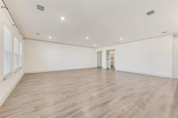 335 Community Drive, Lavon, TX 75166