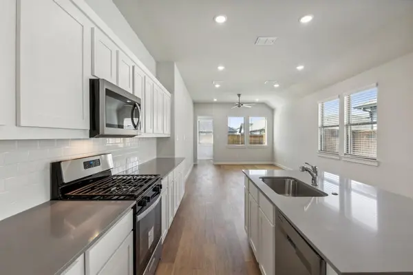 516 Towerglen Drive, Mckinney, TX 75071