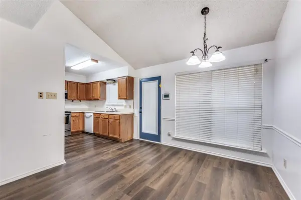 721 Deauville Drive, Fort Worth, TX 76108