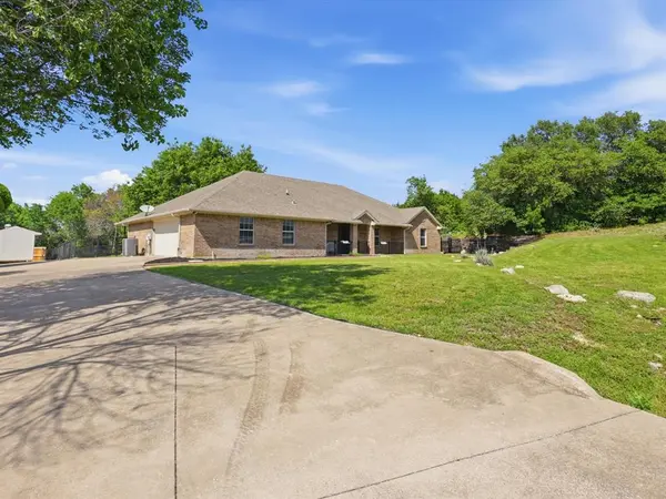 6600 Silver Oak Lane, Fort Worth, TX 76135