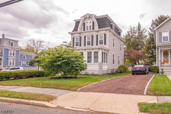 66 Leigh St, Clinton Town, NJ 08809