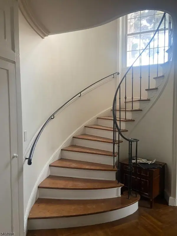 725 Elizabeth Ave #1, Newark City, NJ 07112