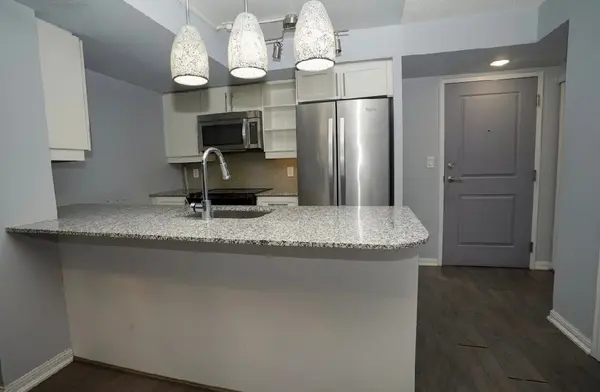 35 Bastion ST #706, Toronto C01, ON M5V 0C2
