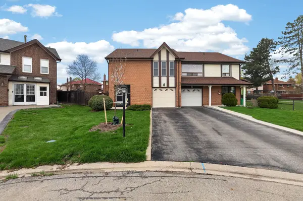 14 Brighton PL, Brampton, ON L6Z 1G4