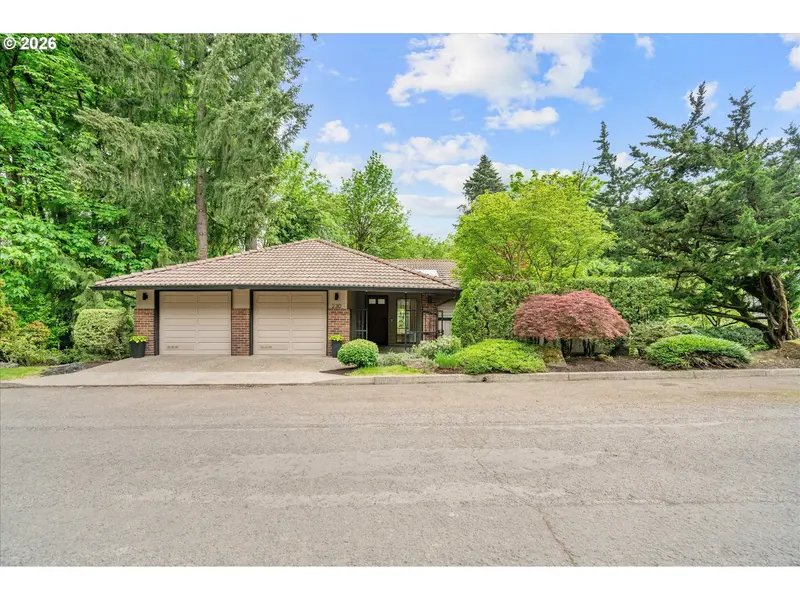 230 S CANBY ST, Portland, OR 97219