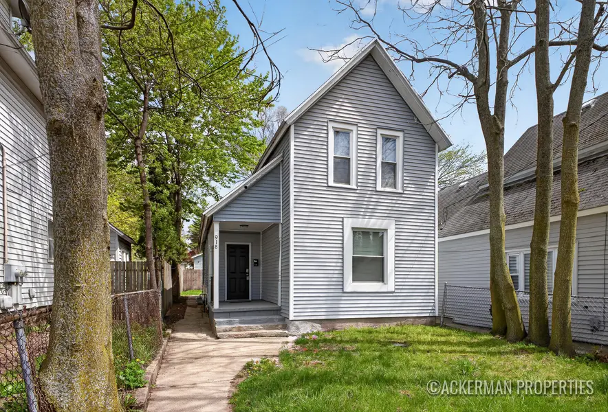 918 Lafayette AVE NE, Grandrapidscity_kent, MI 49503