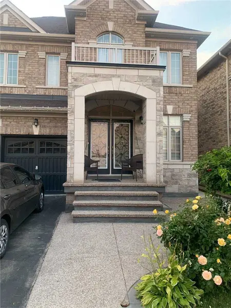 12 Bilby ST, Brampton, ON L7A 4K3