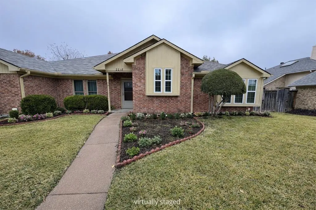 2218 Overview Lane, Garland, TX 75044