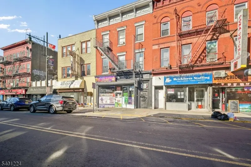 89 Market St, Paterson City, NJ 07505