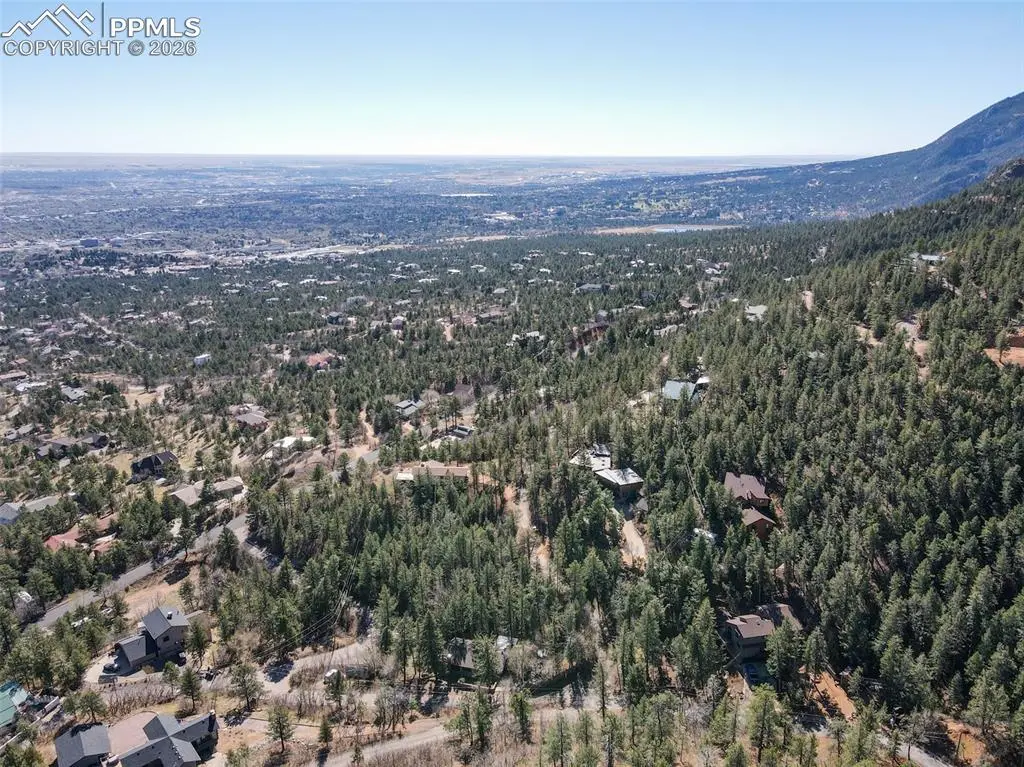 1296 Mica LN, Colorado Springs, CO 80906