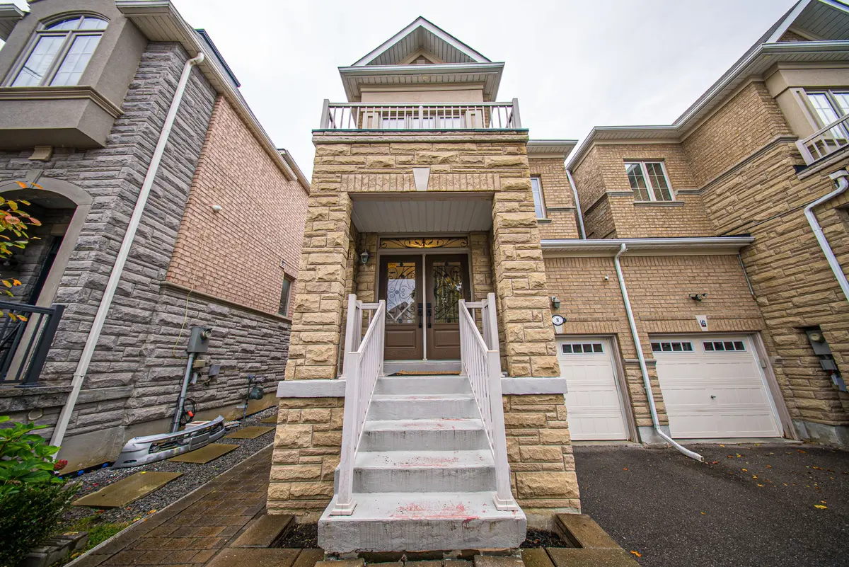 8 Bristlewood CRES, Vaughan, ON L4J 0H4