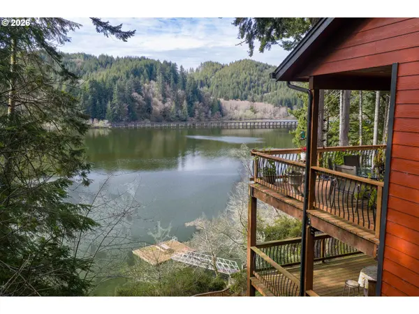 72312 POTLATCH RD, Lakeside, OR 97449