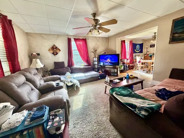 16 Van Street, Savanna, IL 61074