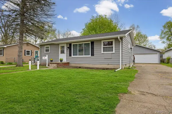 719 Hartner DR, Hollyvillage_oakland, MI 48442