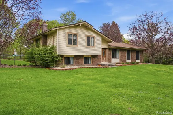 1525 E Dawson RD, Milfordchartertownship_oakland, MI 48381
