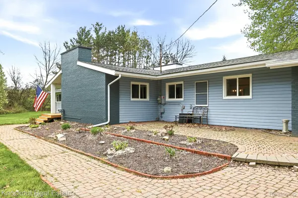 12452 Canada RD, Birch Run Township, MI 48415