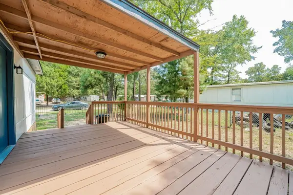 111 Pecos Drive, Mabank, TX 75156