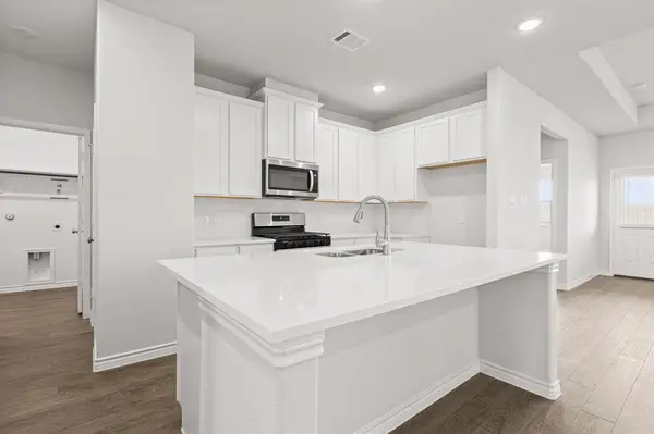 6937 Night Owl Lane, Fort Worth, TX 76036