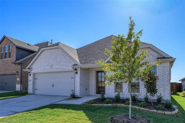 617 Brazos Drive, Van Alstyne, TX 75495