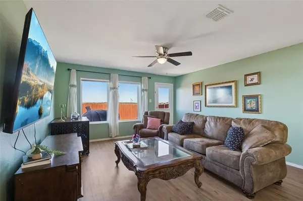 10613 Sequoia Drive, Fort Worth, TX 76140